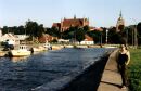 Frombork - port, w tle Wzgrze Katedralne (ok. 92 kB)