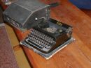 Maszyna do pisania (ok. 61 kB)