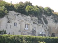 Po drodze do Angers spotykamy „cave”