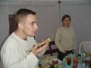 Przy grillu i rozmowach czas pyn szybko (ok. 46 kB)
